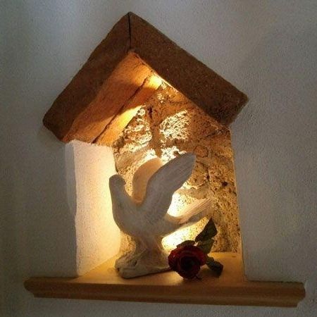 Image of a decorative bird
